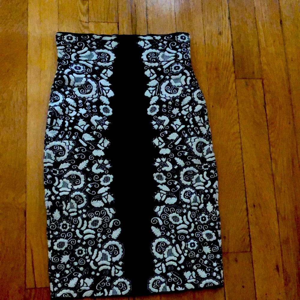 BCBG pencil skirt
